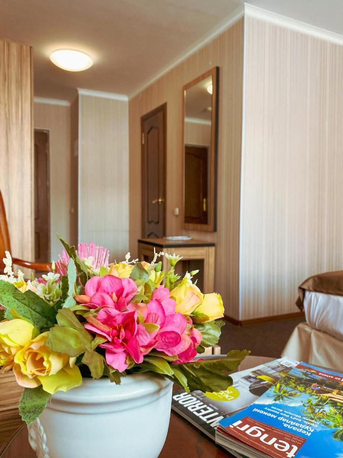 Nomad Hotel アスターナ エクステリア 写真